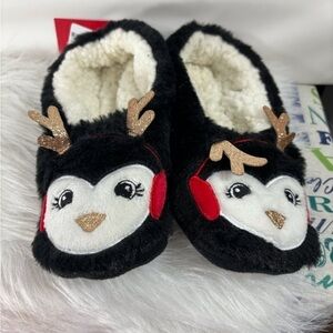 Reindeer houseslippers, M/L 8-10 Women’s size. NWT
